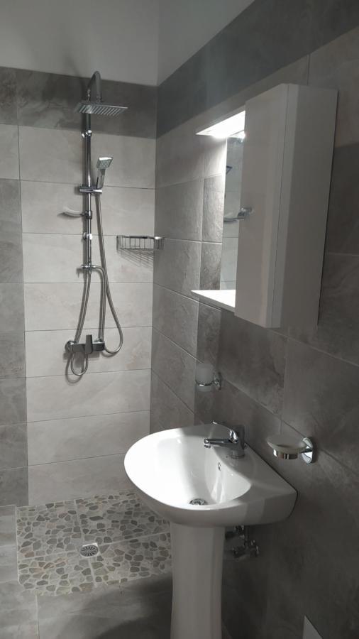 Πλατανακι 2 Seaview Apartment Andros Town Ngoại thất bức ảnh